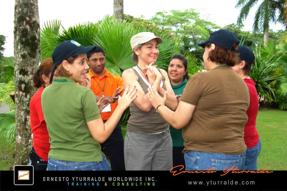 Team Building LATAM | Actividades lúdicas empresariales para equipos de alto desempeño en Bogotá