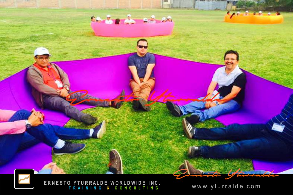 Team Building LATAM | Taller de Trabajo en Equipo para Empresas de alto impacto
