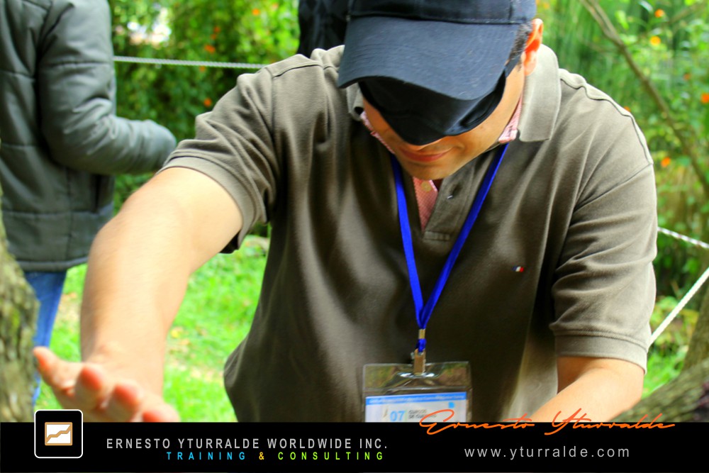 Team Building LATAM | Integración empresarial con cuerdas bajas en espacios abiertos y significativos
