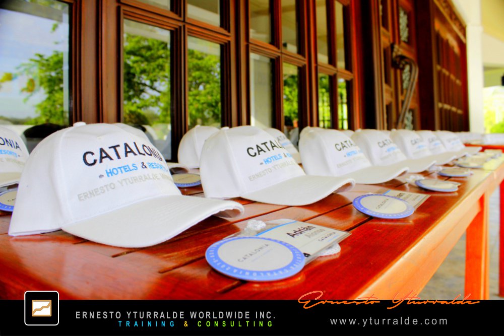 Talleres Experienciales | Team Building LATAM | Team Building Empresarial con Cuerdas Bajas en Bogotá