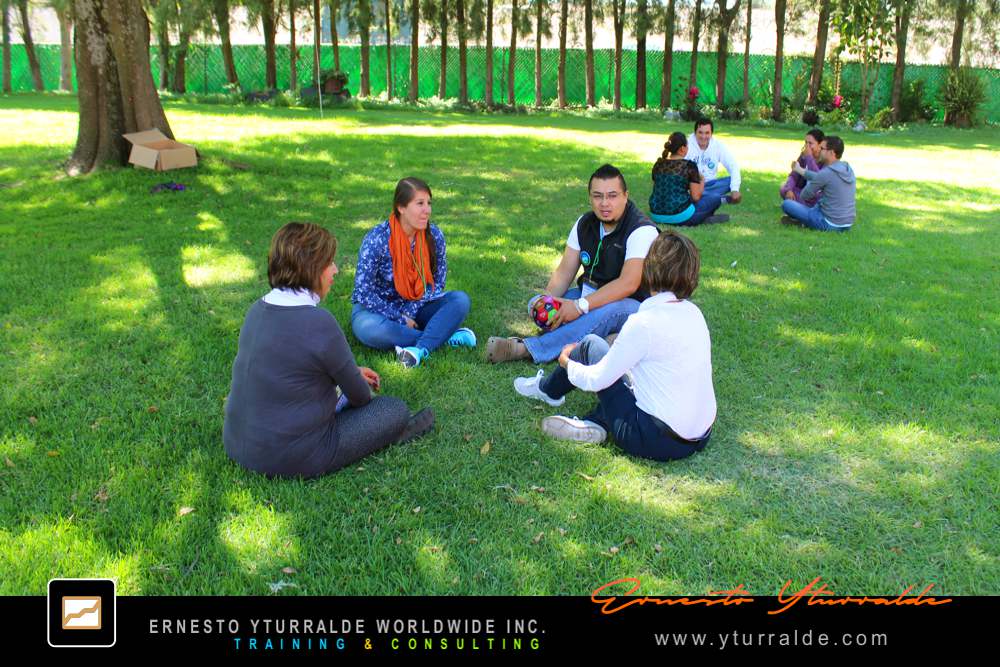 Talleres Experienciales | Team Building LATAM | Talleres de integración donde la vivencia genera transformación