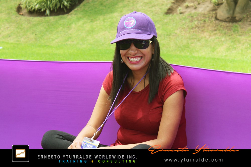 Talleres Experienciales | Team Building LATAM | Dinámicas retadoras con cuerdas bajas para equipos de alto impacto