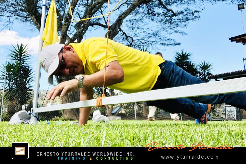 Talleres Experienciales | Team Building LATAM | Outdoor corporativo enfocado en desarrollo de talento humano
