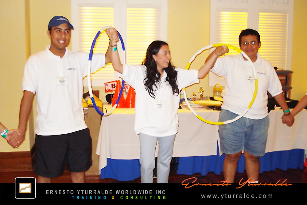 Team Building LATAM | Dinámicas grupales empresariales en talleres vivenciales