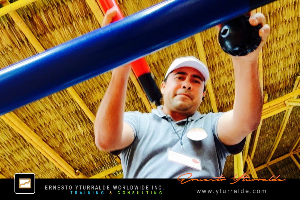 Team Building LATAM | Cuerdas Bajas como catalizador de equipos extraordinarios