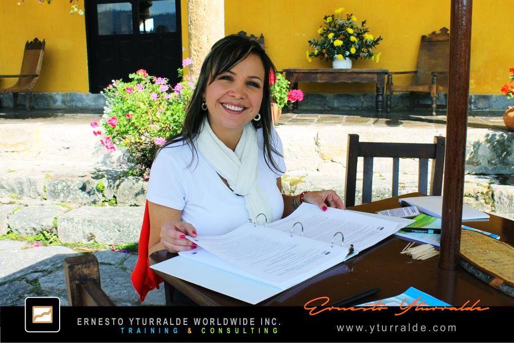 Talleres Experienciales | Team Building LATAM | Taller de Trabajo en Equipo en Bogotá con enfoque vivencial