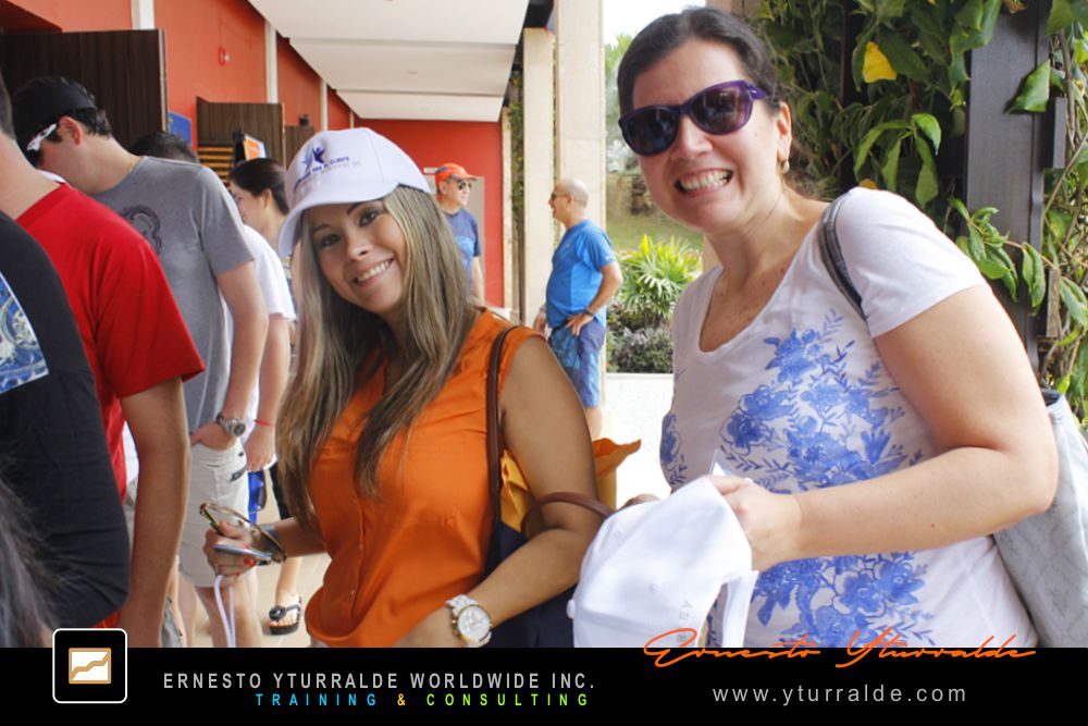Talleres Experienciales | Team Building LATAM | Integración empresarial con cuerdas bajas en espacios abiertos y significativos